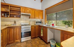 1 Brigette Avenue, Coffin Bay, SA 5607