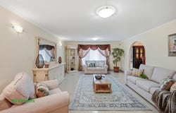 4 Cowan Close, Seven Hills, NSW 2147