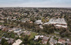 114 Andersons Creek Road, Doncaster East, Vic 3109