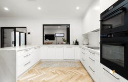2/68 Kernan Street, Strathmore, Vic 3041
