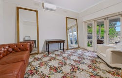 33 Deakin Street, Mitcham, Vic 3132