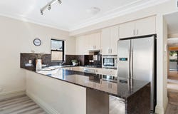 2/14 Upper Gilbert Street, Manly, NSW 2095