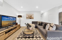 12 Supplejack Walk, Cranbourne North, Vic 3977