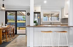 15 Quantock Court, Rochedale South, Qld 4123