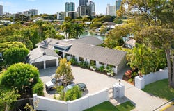 19 Wildash Street, Southport, Qld 4215