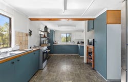 30 Old Mill Road, Oakhurst, Qld 4650