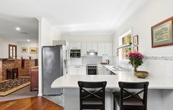 18 Pamela Close, Green Point, NSW 2251