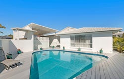 7 Saltbreeze Court, Runaway Bay, Qld 4216