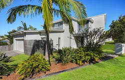 2/17 Rees Court, Elanora, Qld 4221