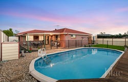 9 Blue Mountain Crescent, Warner, Qld 4500
