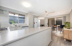 60 Arizona Parade, Golden Bay, WA 6174