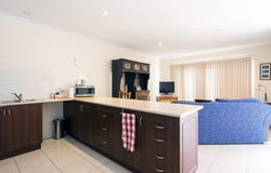 2/12 Larapinta Drive, Araluen, NT 0870