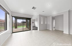 34 Midollo Avenue, Tarneit, Vic 3029