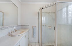 11 Fairbairn Street, Glenroy, NSW 2640