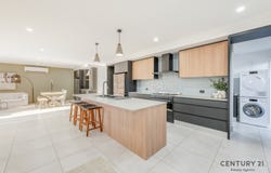 77 Greathead Road, Kepnock, Qld 4670
