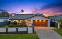 13 Inveray Avenue, Benowa, Qld 4217