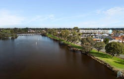5/427 Riverton Drive East, Shelley, WA 6148