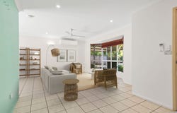 9 Granadilla Street, Holloways Beach, Qld 4878