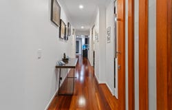 10 Munich Court, Spring Mountain, Qld 4300