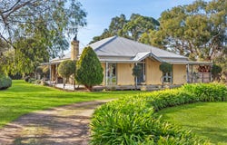 37 Murray Drive, Point Leo, Vic 3916