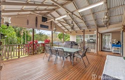 140 Beacon Road, Tamborine Mountain, Qld 4272