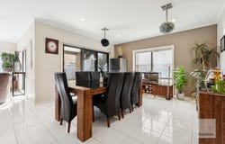 10 Stoneleigh Circuit, Williams Landing, Vic 3027