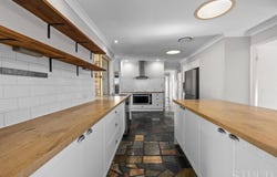 10 Hanlon Court, Collingwood Park, Qld 4301