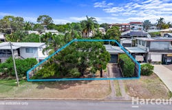 375 Boat Harbour Drive, Scarness, Qld 4655