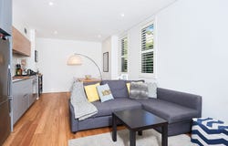 2/6 Bedford St, Surry Hills, NSW 2010