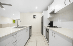 2/8 Bushland Place, Maudsland, Qld 4210