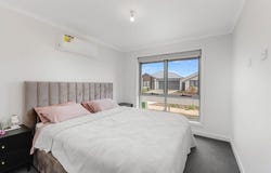 8 Cornwall Street, Munno Para Downs, SA 5115