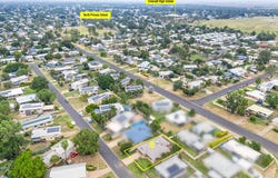 21 Roseanne Rd, Emerald, Qld 4720