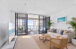 604/1 Oracle Boulevard, Broadbeach, Qld 4218