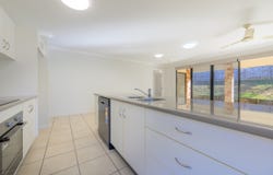 40 Iris Road, Kirkwood, Qld 4680