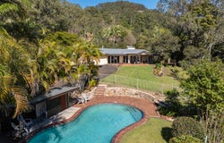 239 Towen Mount Road, Towen Mountain, Qld 4560