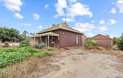 24 South Terrace East, Snowtown, SA 5520