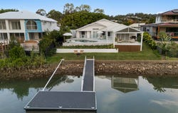 272 Nineteenth Avenue, Elanora, Qld 4221