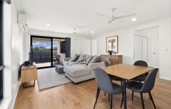 44 Varsity Crescent, Norman Gardens, Qld 4701