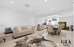 45 Drummoyne Crescent, St Johns Park, NSW 2176