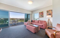 401/16 Dolphin Drive, Mandurah, WA 6210