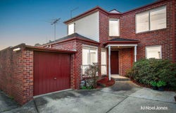 2/30 Unsworth Road, Ringwood North, Vic 3134