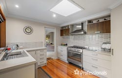 26 Drummond Road, Seville, Vic 3139