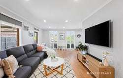 8 Fraser Close, Mill Park, Vic 3082