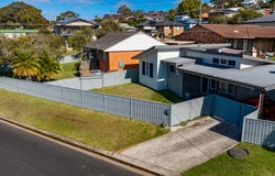 1 Curzon Avenue, Bateau Bay, NSW 2261