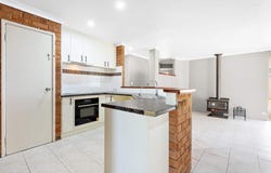 29 Henderson Drive, Seville Grove, WA 6112