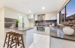 4 Pegasus Street, Pakenham, Vic 3810