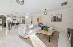 27 David Walsh Avenue, Forde, ACT 2914