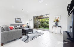 15 Glenbrook Crescent, Lynbrook, Vic 3975