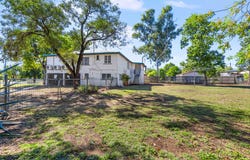 6 Malvern Street, Capella, Qld 4723