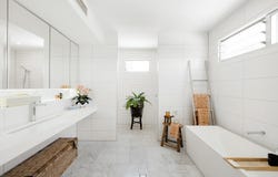 6 Maxime Court, Isle Of Capri, Qld 4217